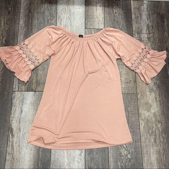 Win Win Ruffle Bell Sleeve Tunic Blouse Blush Pink Crochet Insert Detail Sz S/M - Picture 9 of 11